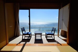 Standardzimmer | Zimmersafe, Verdunkelungsvorhänge, kostenloses WLAN, Bettwäsche