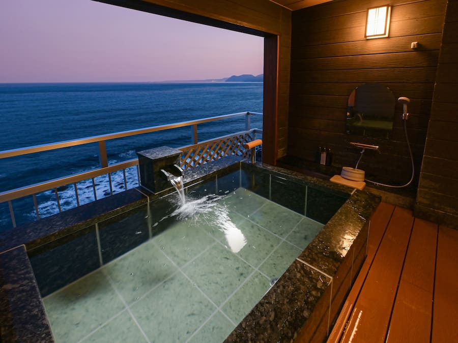 In-room safe, blackout curtains, free WiFi, bed sheets