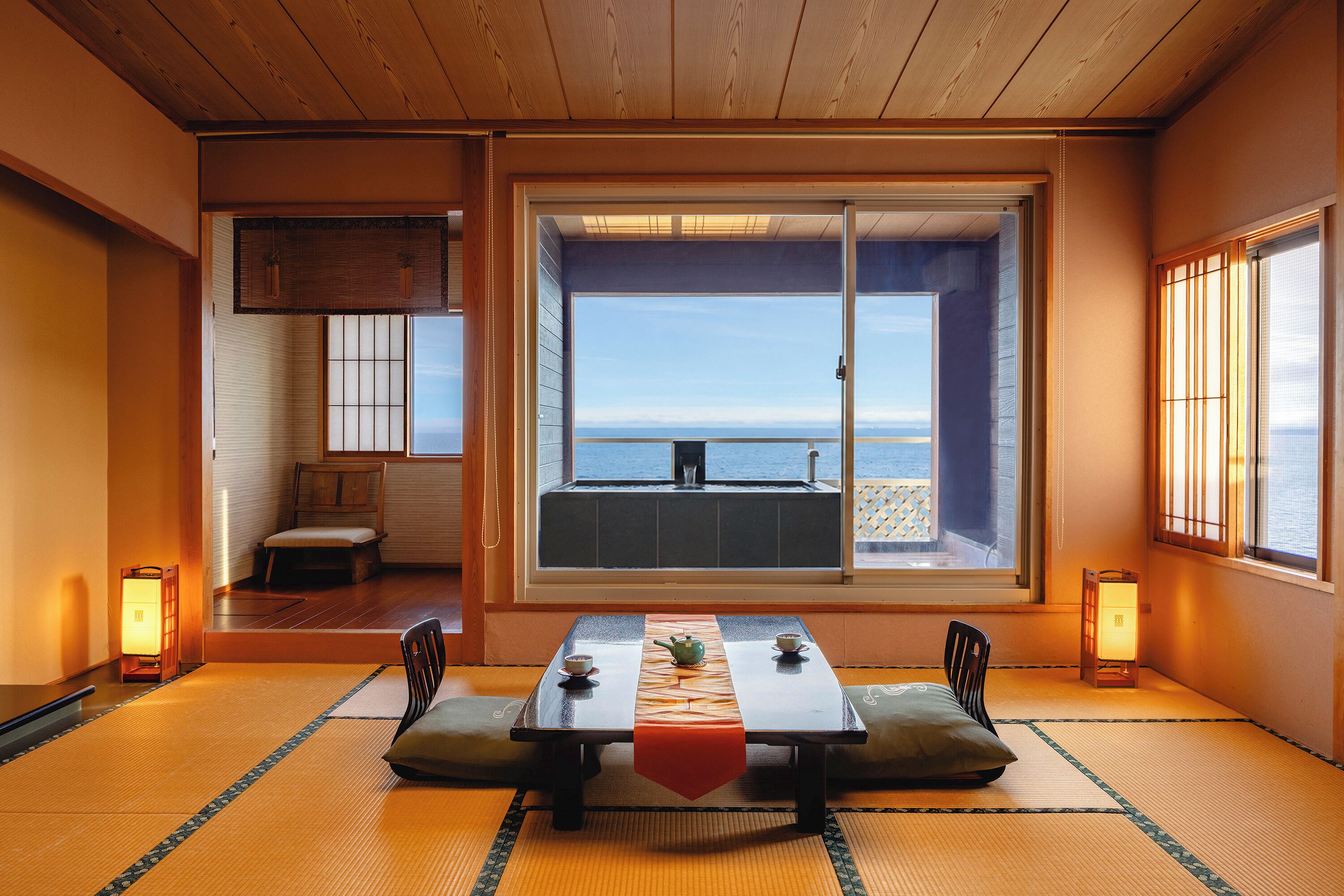 Junior Room | In-room safe, blackout curtains, free WiFi, bed sheets