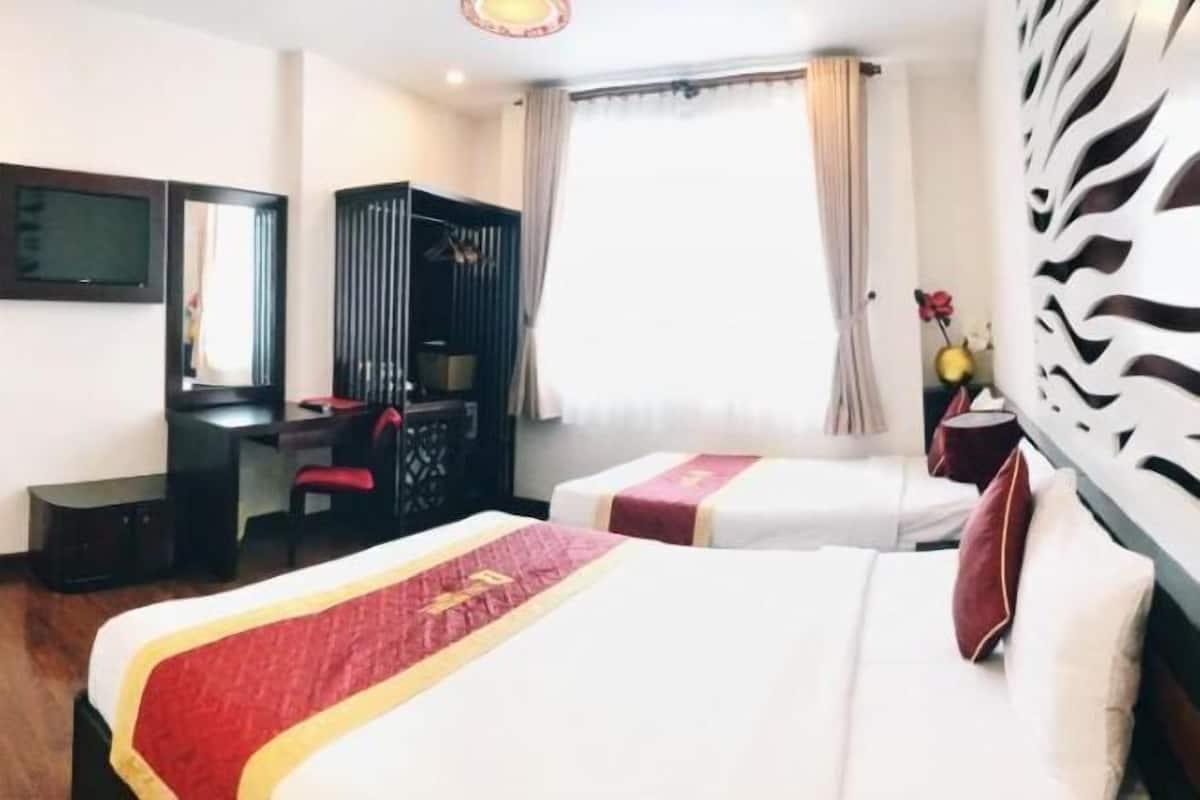 Minibar, in-room safe, desk, blackout drapes