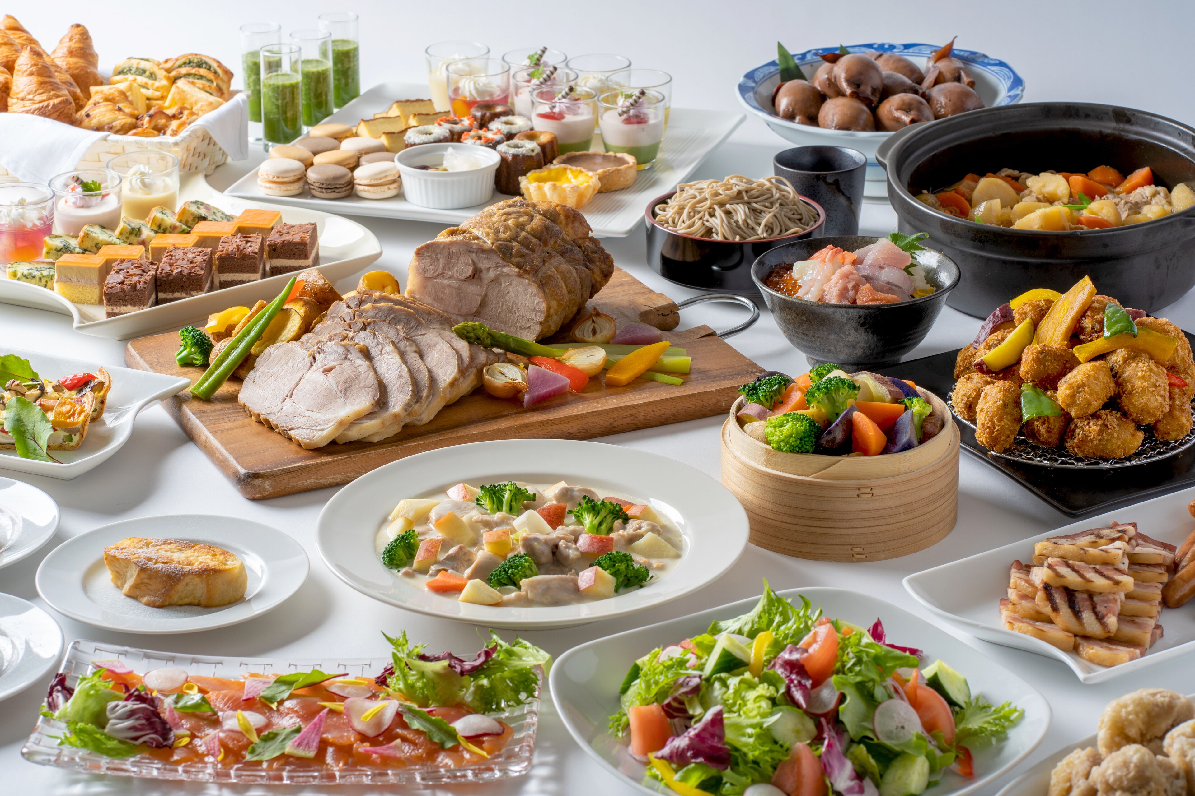 daily buffet breakfast (jpy 2500 per person)