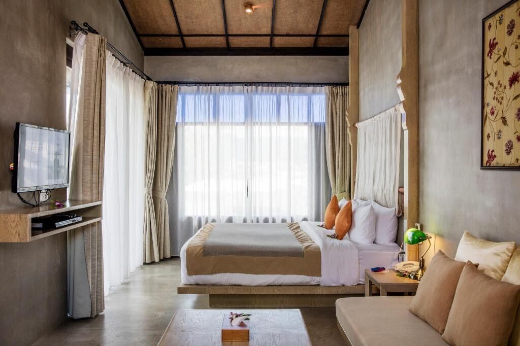 Minibar, caja fuerte, escritorio y cortinas opacas