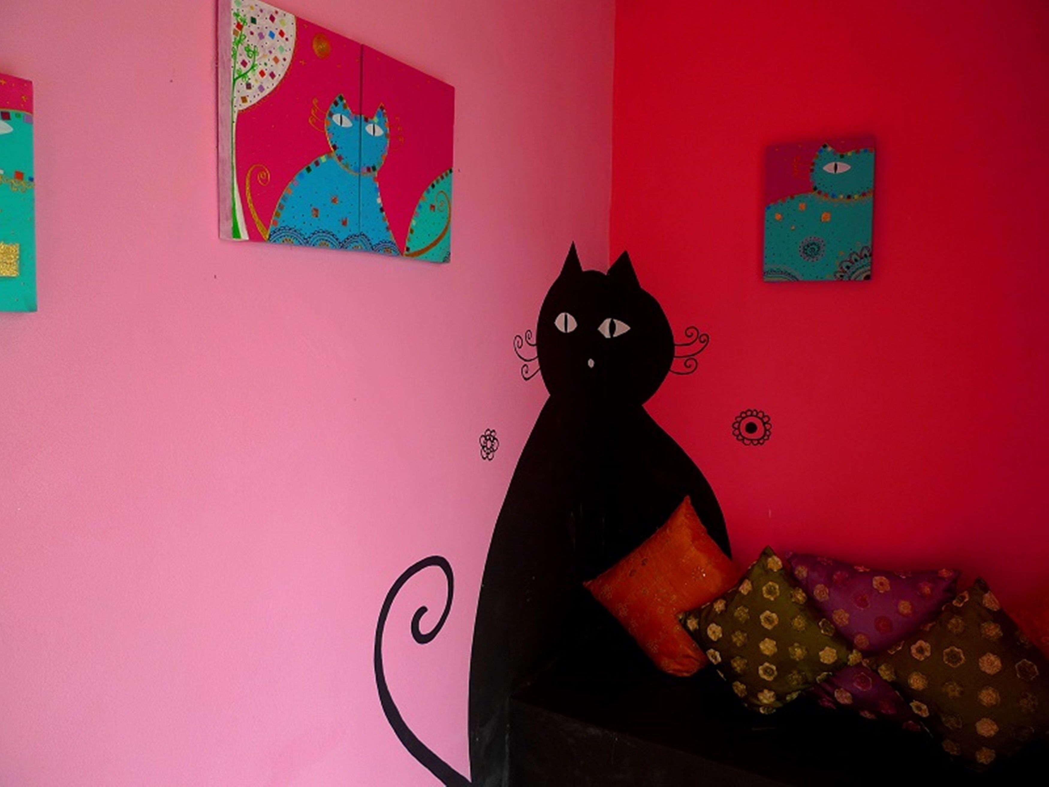 superior double room | living area | flat-screen tv