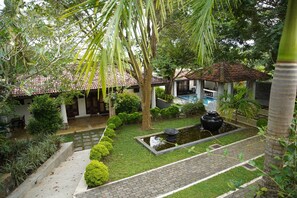 Living area - Fort Edge Retreat (Unawatuna)