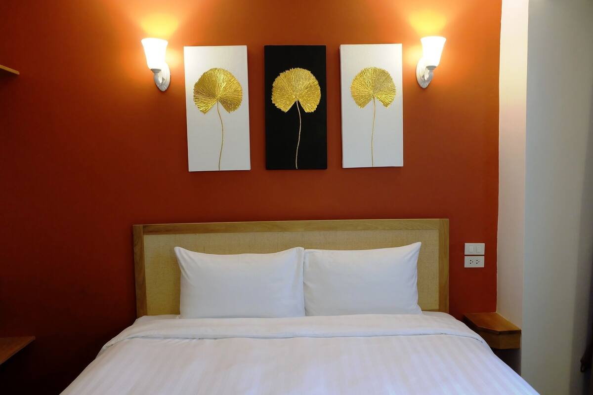 Deluxe Double Room | 遮光布/窗簾、隔音、折疊床/加床、免費無線上網