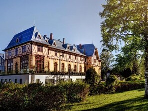 Front of property - Hotel Lomnica (Vysoké Tatry)