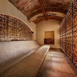 Sauna, hot tub, steam room, body treatments, hot stone massages