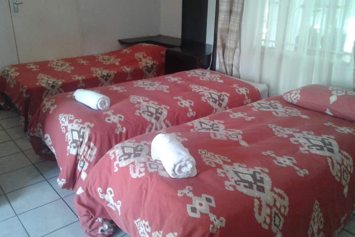 Family Room | Meja, Wi-fi percuma