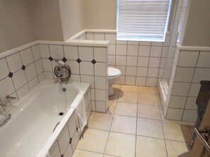 Villa, 4 Bedrooms | Bathroom