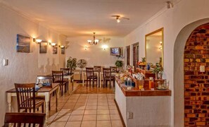 Tägliches englisches Frühstück gegen Gebühr