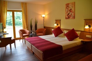 Comfort Double Room, Valley View | Premium bedding, in-room safe, desk, free WiFi