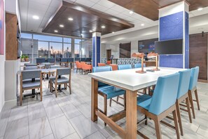 Desayuno buffet incluido los días de semana