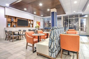 รวมอาหารเช้าแบบบุฟเฟ่ต์ ในวันธรรมดา