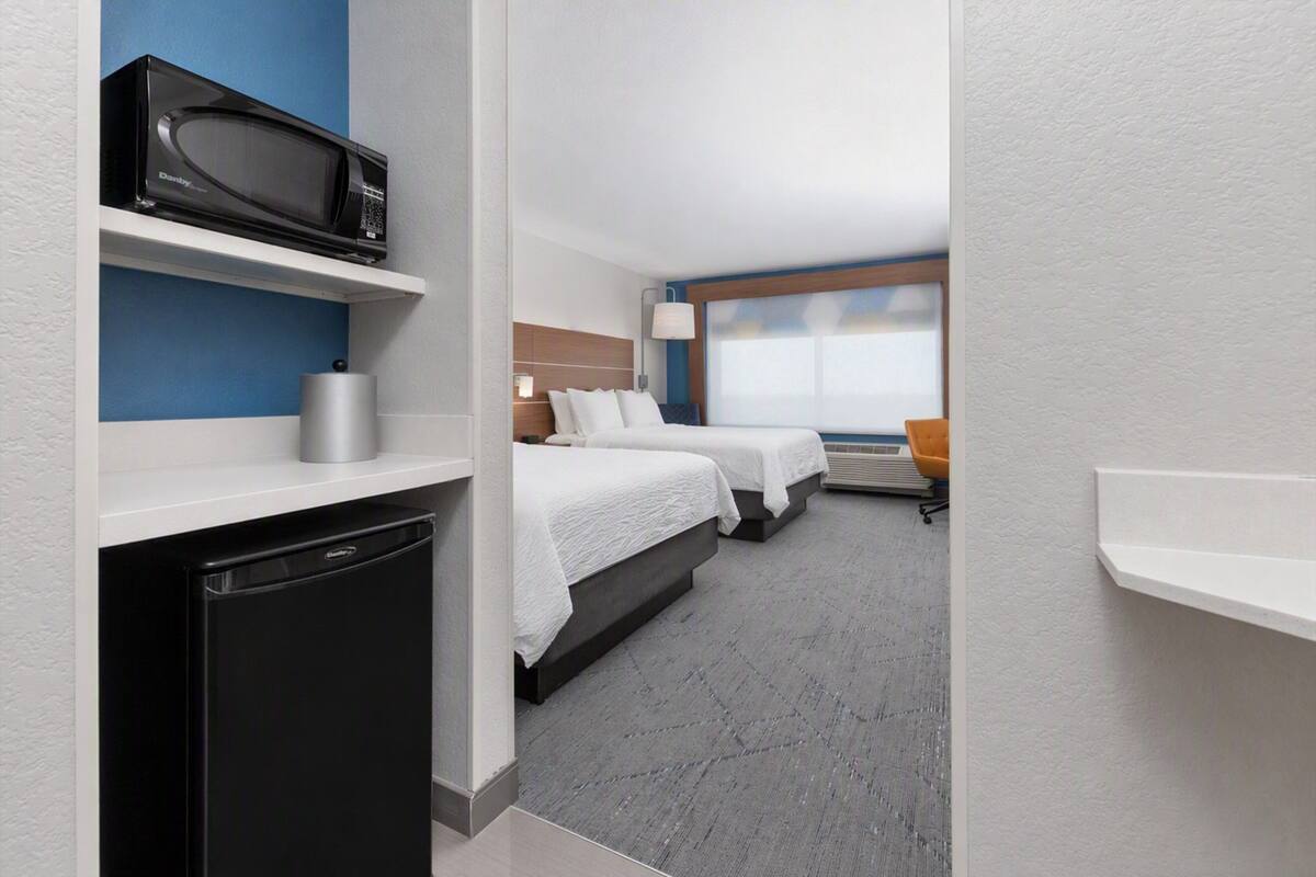 Premium bedding, Select Comfort beds, in-room safe, desk