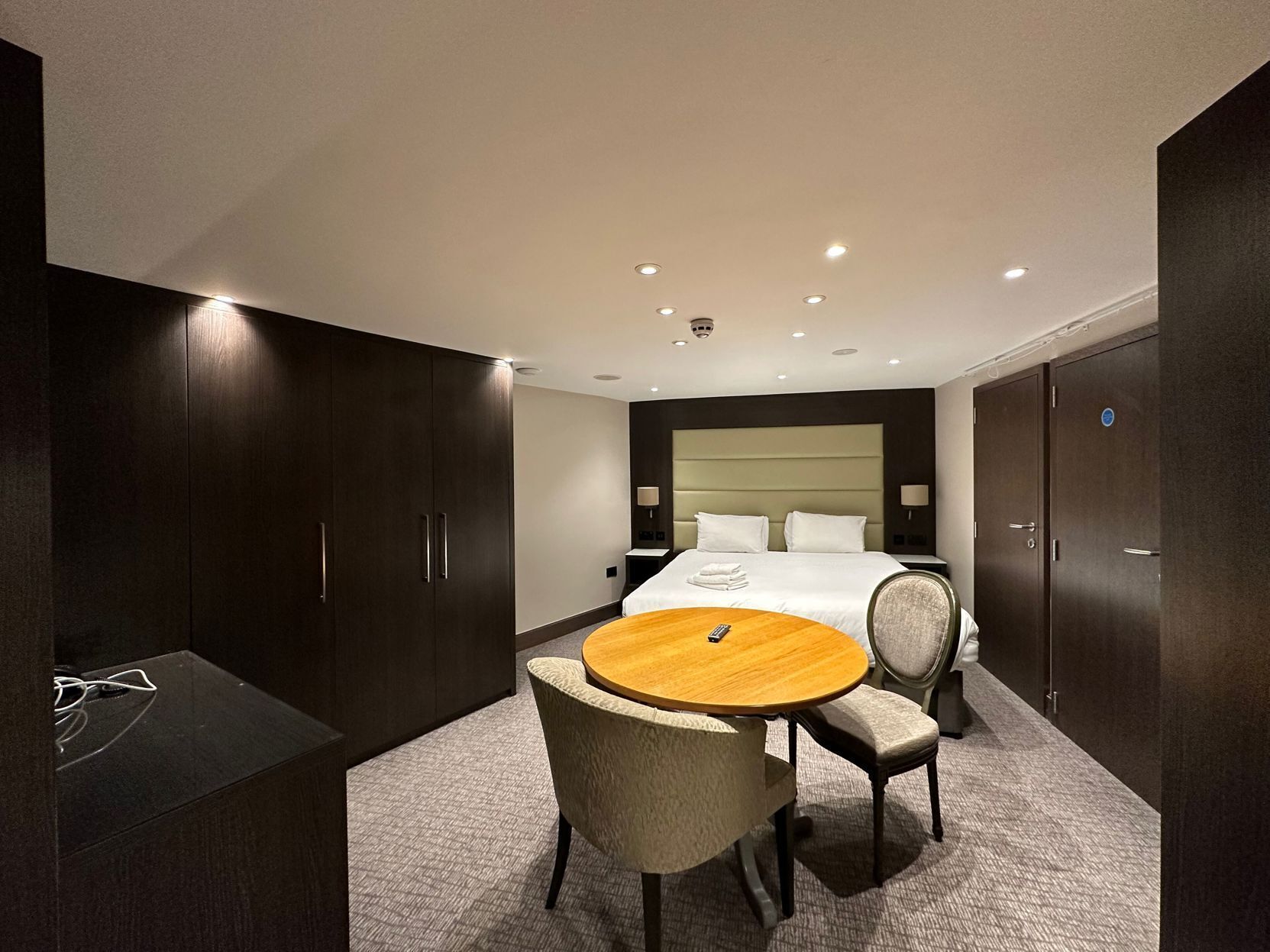 Minibar, in-room safe, desk, laptop workspace