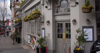 The Kings Head Hotel