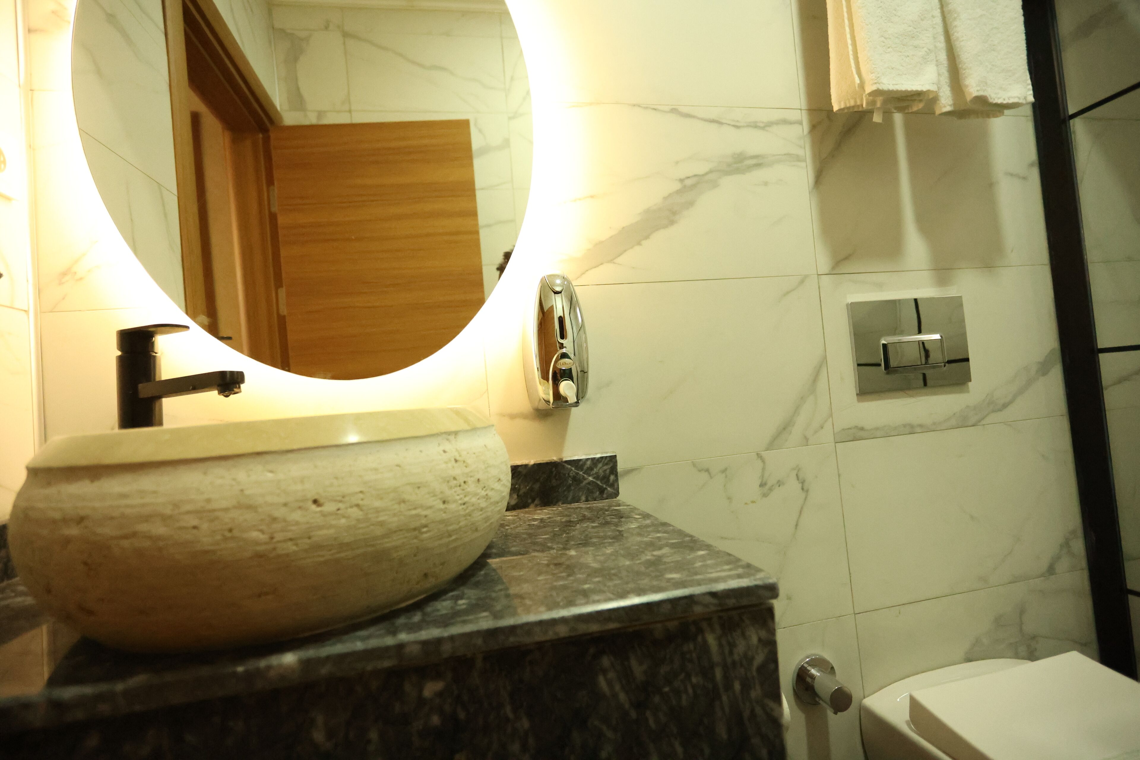 Photo - Asmali Hotel