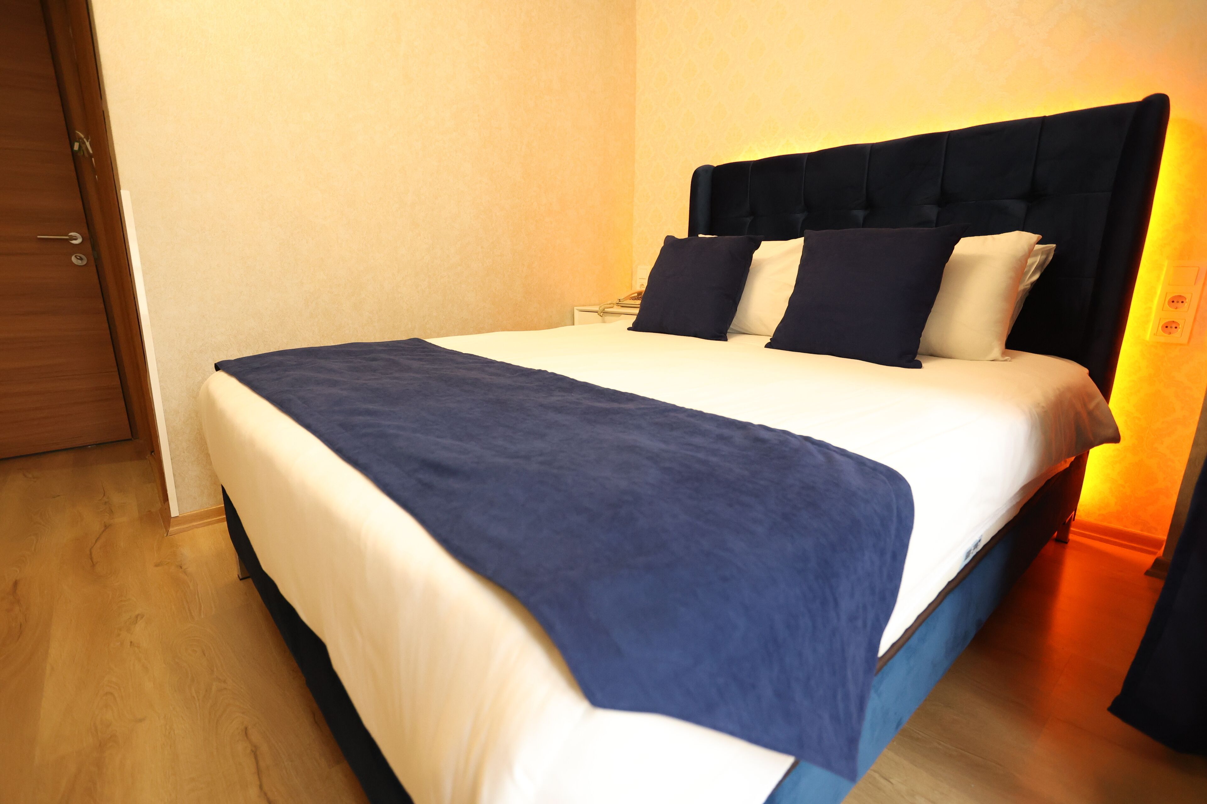 superior double or twin room, annex building | 1 bedroom, minibar, in-room safe, soundproofing