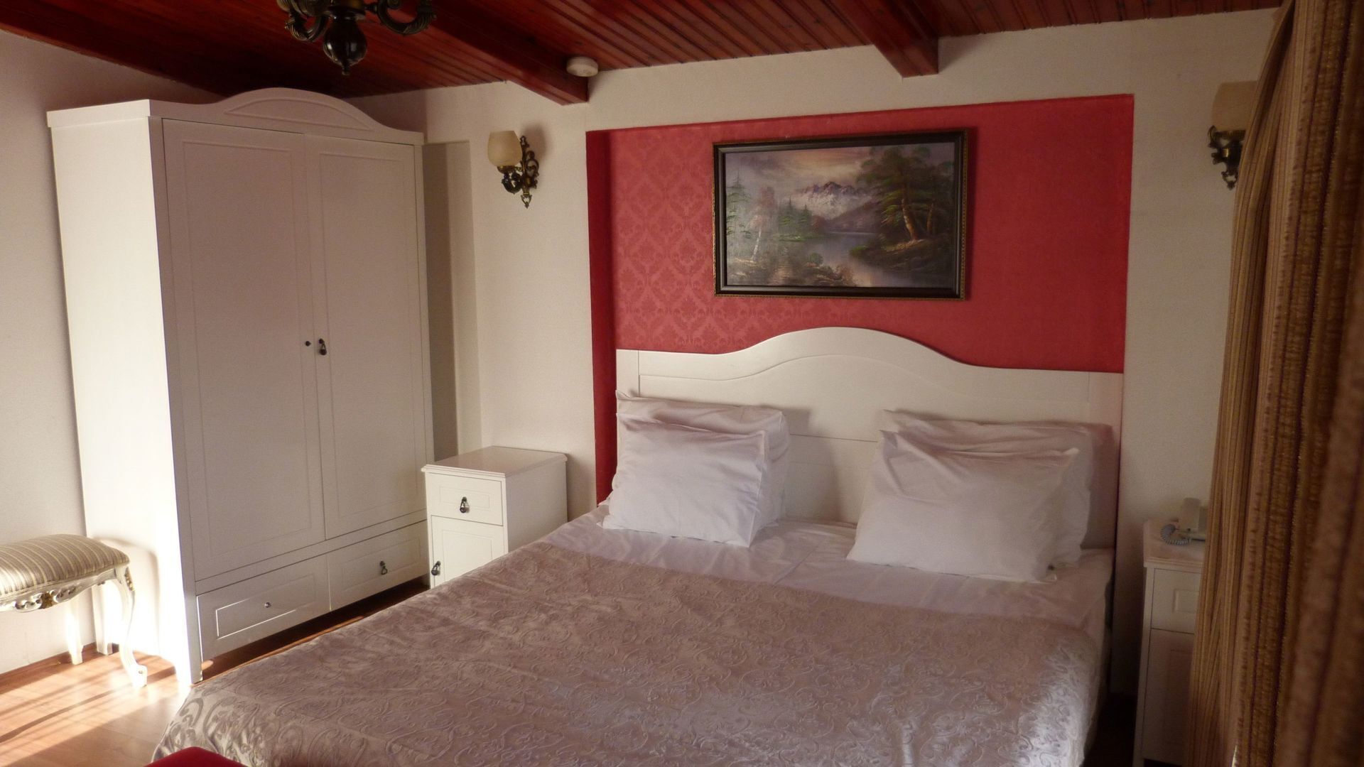 Minibar, in-room safe, soundproofing, iron/ironing board