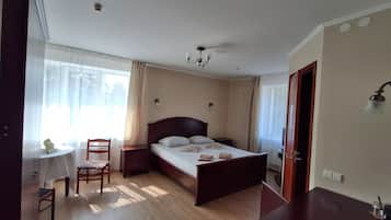 Quarto casal luxo, 1 cama King | Wi-Fi de cortesia