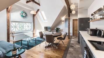 Loft One-Bedroom Apartment | Coin séjour | Télévision LCD, Netflix, films à la carte, chauffage par le sol
