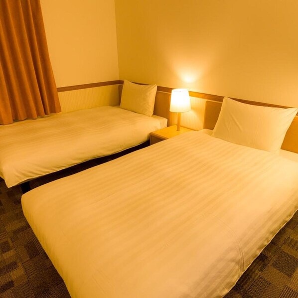 In-room safe, free WiFi - Toyoko INN Shonan Hiratsuka EKI Kita Guchi NO 1 (Hiratsuka)