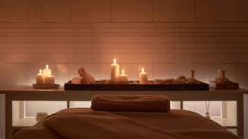 Behandlungsräume für Paare, Sauna, Whirlpool, Dampfbad