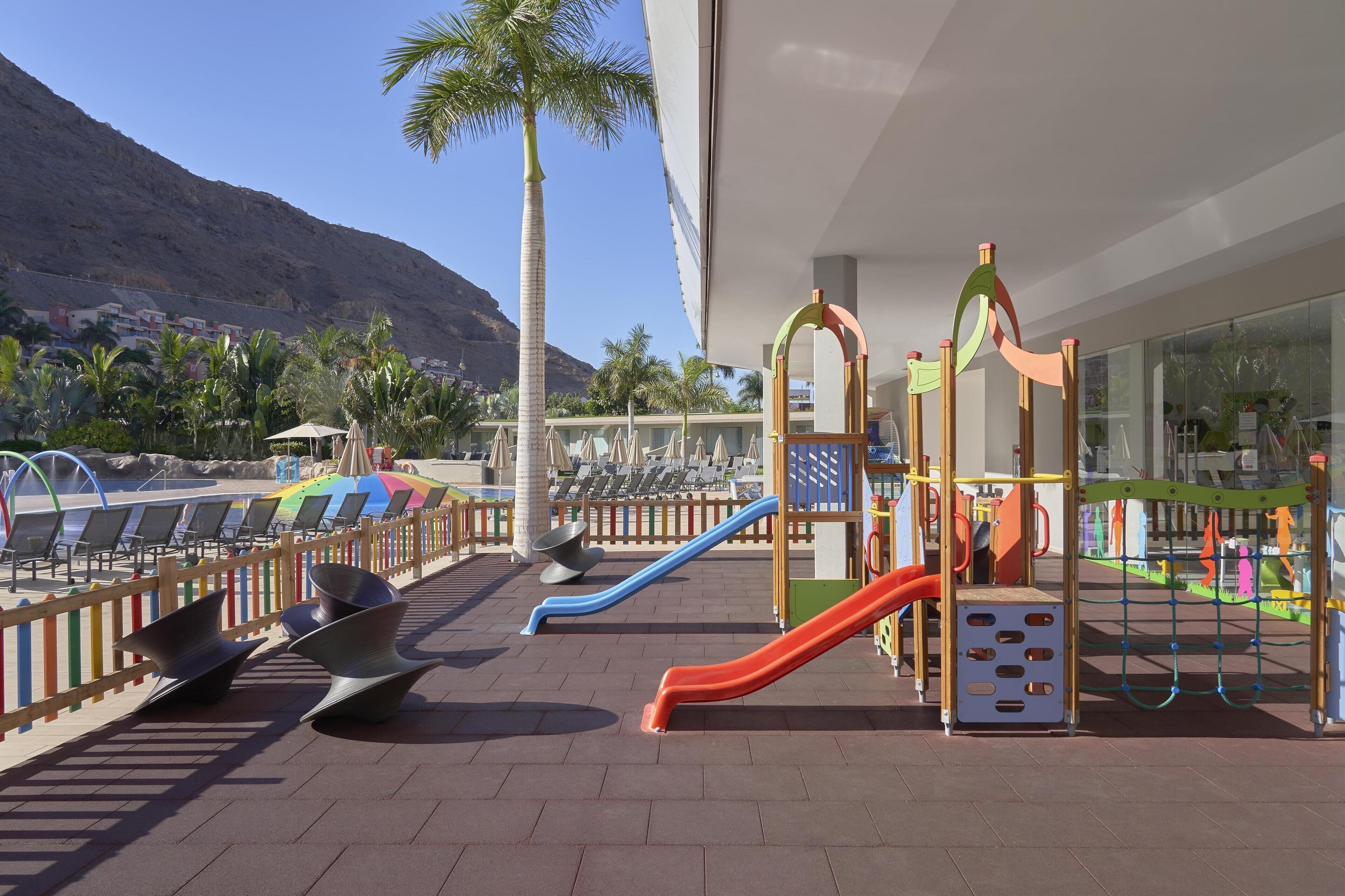 children’s play area – outdoor
