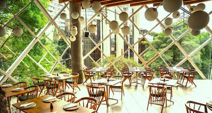 V Grand Hotel, a member of Radisson Individuals