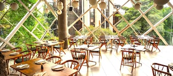 V Grand Hotel, a member of Radisson Individuals