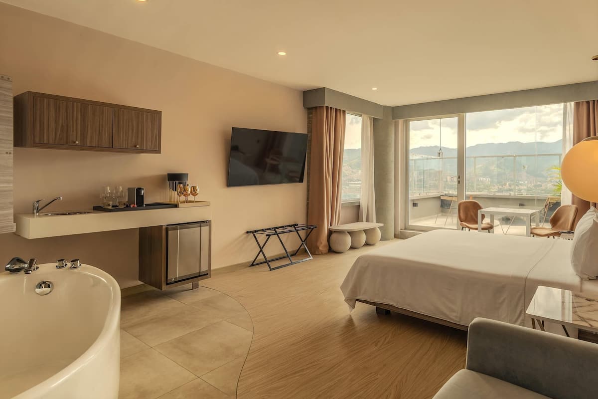 Suite, 1 King Bed (Upper Floor) | Premium bedding, in-room safe, individually decorated, soundproofing