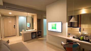 Family Suite, 1 Double Bed with Sofa bed | Bathroom
