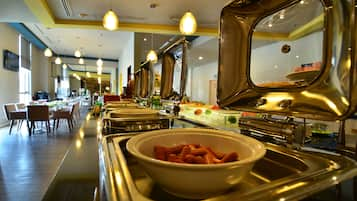 Daily buffet breakfast (MYR 28 per person)