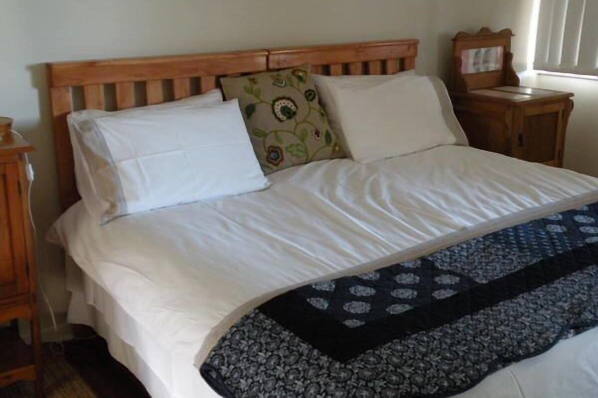 Family Room | Minibar, iron/ironing board, free WiFi