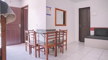 Apartamento superior | Cozinha privada | Geladeira