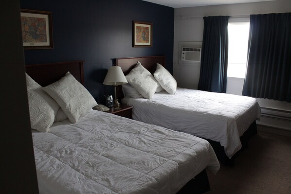 办公桌、熨斗/熨衣板、免费 WiFi