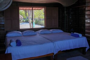 Cabane Tradition, 2 lits doubles, vue jardin, côté jardin | Wi-Fi gratuit, draps fournis