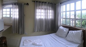 Minibar, free WiFi