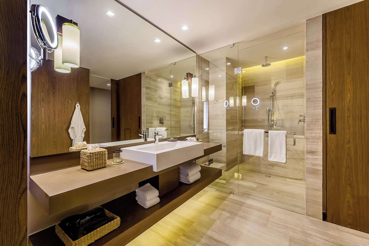 Room, 2 Queen Beds (Andares View) | Bathroom | Shower, designer toiletries, hair dryer, towels