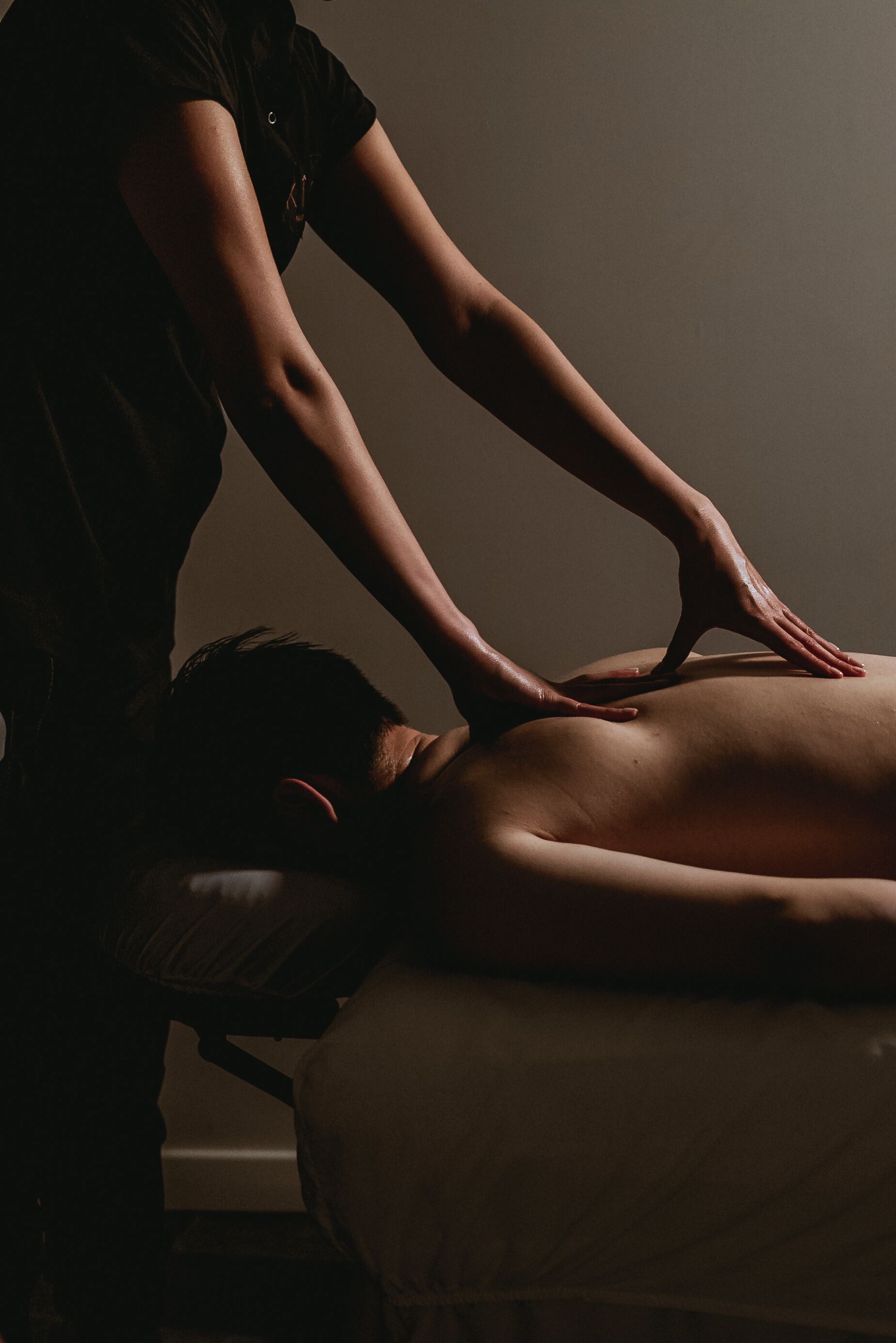 Couples treatment rooms, sauna, hot tub, steam room, hot springs