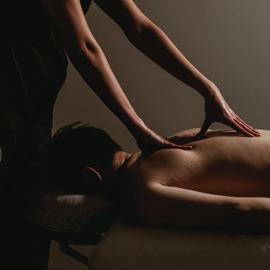 Couples treatment rooms, sauna, hot tub, steam room, hot springs