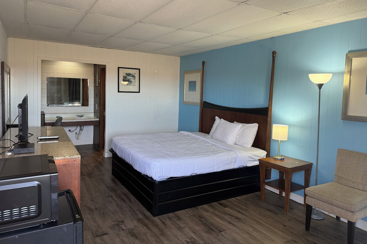 تجهيزات عازلة للصوت وواي فاي مجانًا وملاءات أسرّة