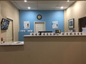 Lobby - Travel Inn (Marston)