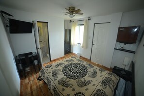 Minibar, in-room safe, desk, free WiFi - Residencial Carlos (Lima)