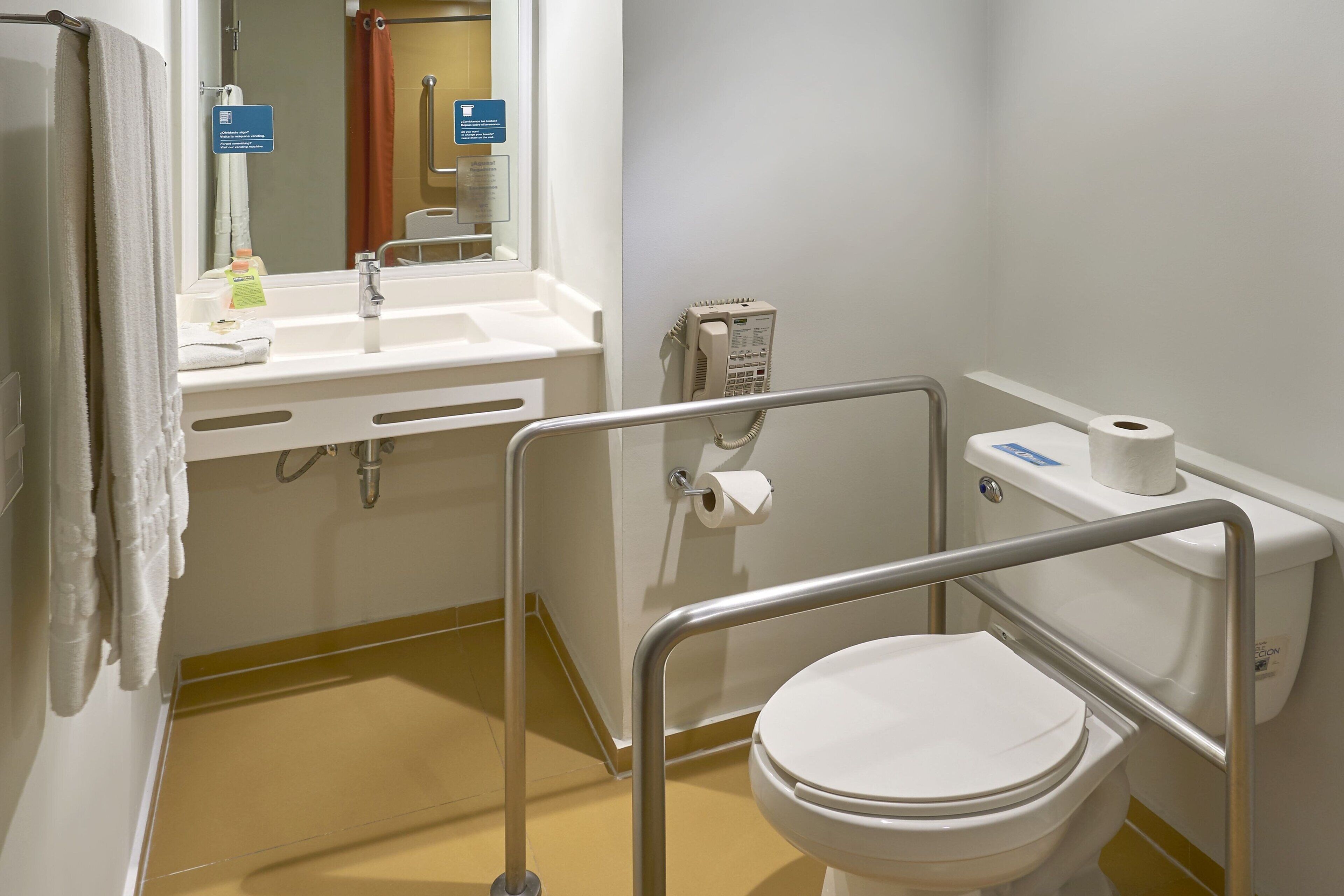 room, 1 queen bed, non smoking | bathroom | shower, free toiletries, hair dryer, towels