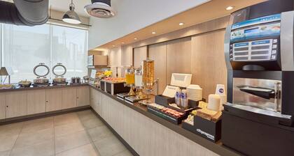 City Express Junior by Marriott Toluca Zona Industrial