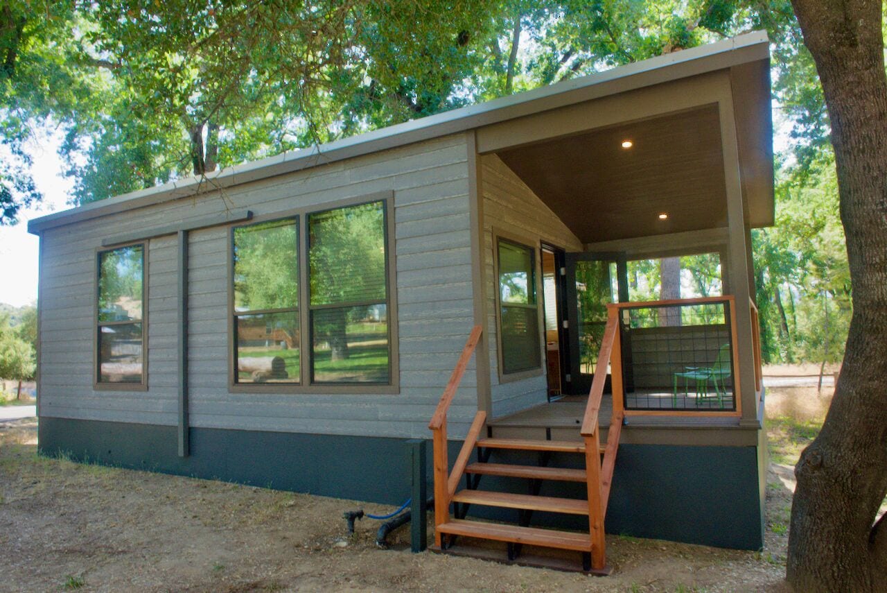 Deluxe Cabin, 1 Queen Bed, Non Smoking, Garden View | Premium bedding, memory-foam beds, individually decorated