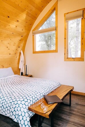Economy Cabin, 1 Bedroom, Shared Bathroom | Premium bedding, memory foam beds, individually decorated - Sierra Meadows (Ahwahnee)