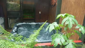 The Frangipani Room (Private Bathroom) | 1 bedroom, premium bedding, desk, iron/ironing board