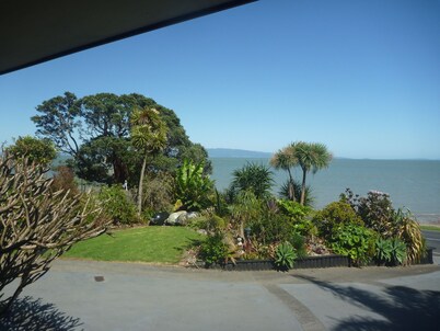 Pohutukawa Coast Bed & Breakfast